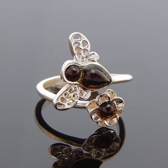 Natural Baltic Cherry Amber Bumble Bee and Flower Ring in 925 Sterling Silver - Picture 2 of 4